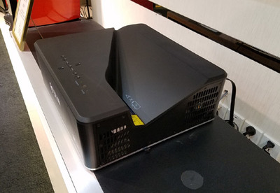 中航國畫家用激光投影機首家體驗店及簽約儀式在滬隆重舉辦——高端激光器件引領觀影新潮